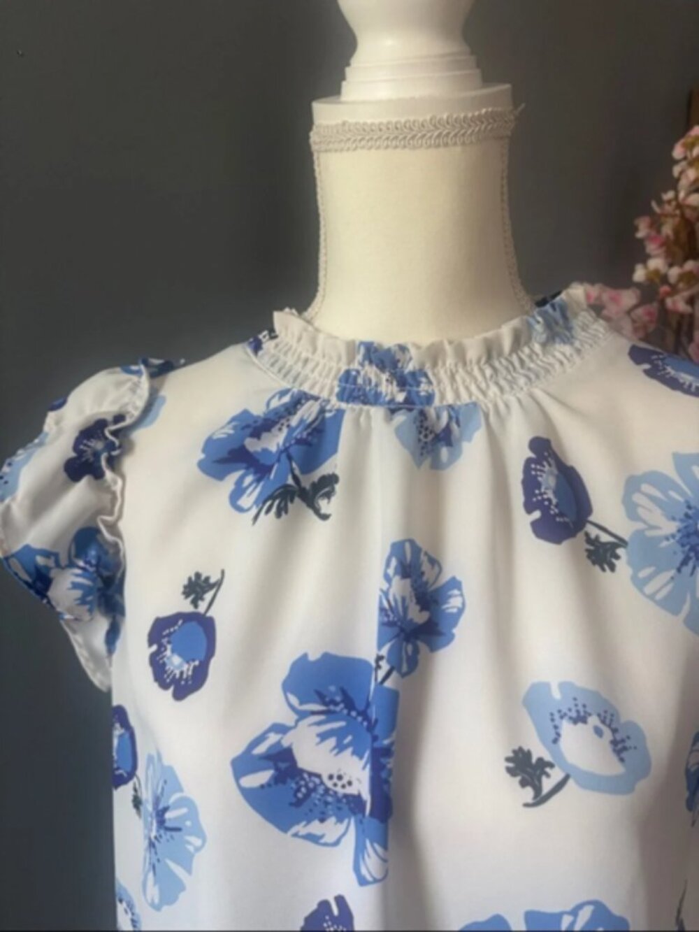 LOFT Blue Ruffled Sleeveless Blouse with Bib Collar - Picture 4 of 8